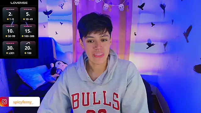 Snapshot of 9_Fernanda_9 chatting on 4, 10, 2025 9 Fernanda 9 online show from 4, 10, 2025