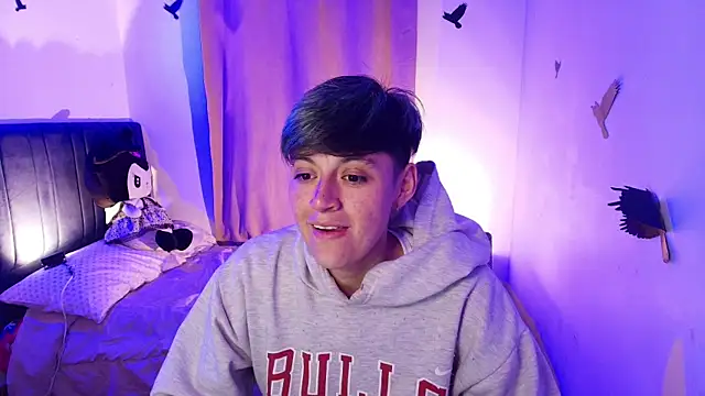 Snapshot of 9_Fernanda_9 chatting on 7, 11, 2025 9 Fernanda 9 online show from 7, 11, 2025