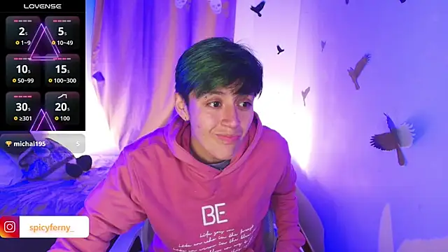 Snapshot of 9_Fernanda_9 chatting on 23, 10, 2025 9 Fernanda 9 online show from 23, 10, 2025