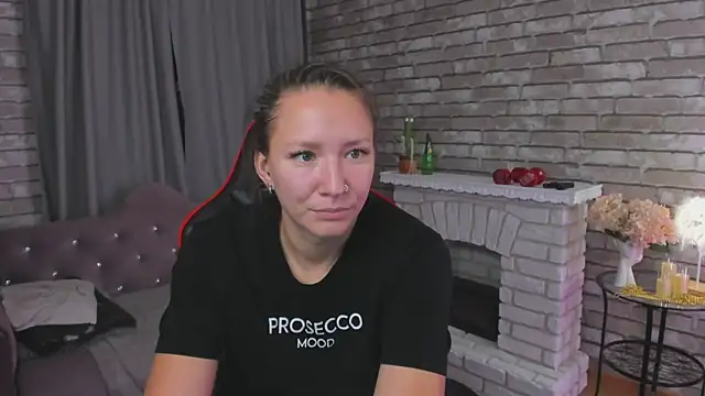 SarahCoksss online show from 22, 10, 2025