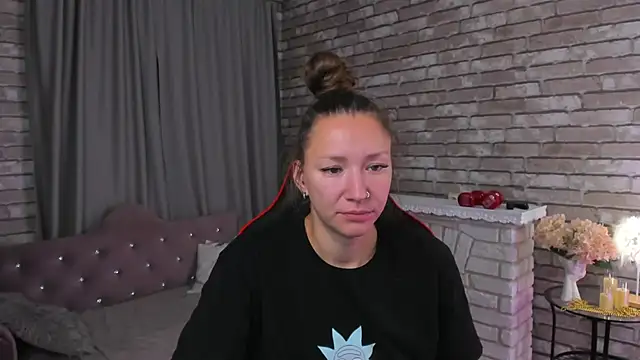 SarahCoksss online show from 12, 10, 2025