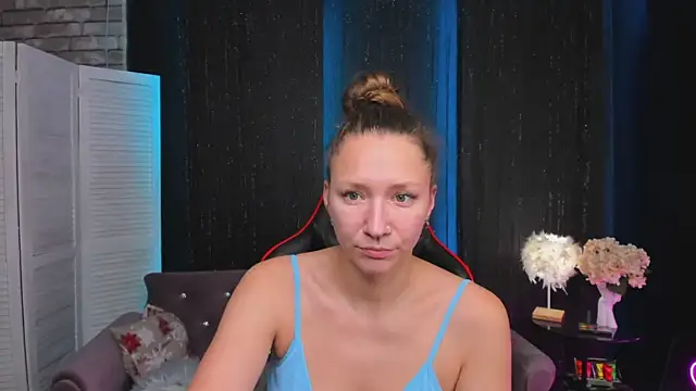 SarahCoksss online show from 25, 11, 2025