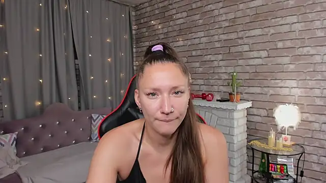 SarahCoksss online show from 31, 5, 2026