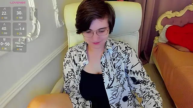 Lily Marlin online show from 24, 7, 2026