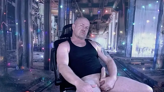 ManlyPrisonGuy online show from 17, 12, 2025