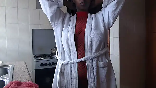 CurvyGlass online show from 28, 4, 2026