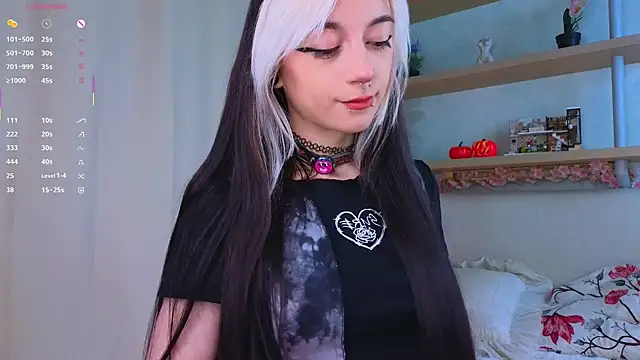 TristaRoht online show from 25, 10, 2025