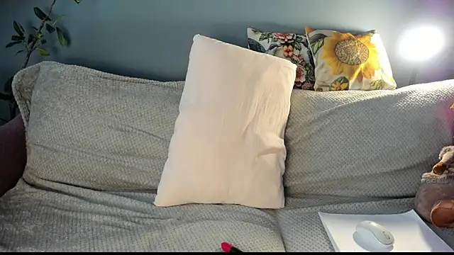 missbenz online show from 20, 2, 2026