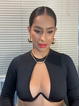 Mau White online show from 10, 9, 2025