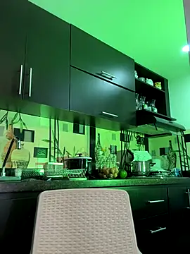 Mau White online show from 8, 9, 2025