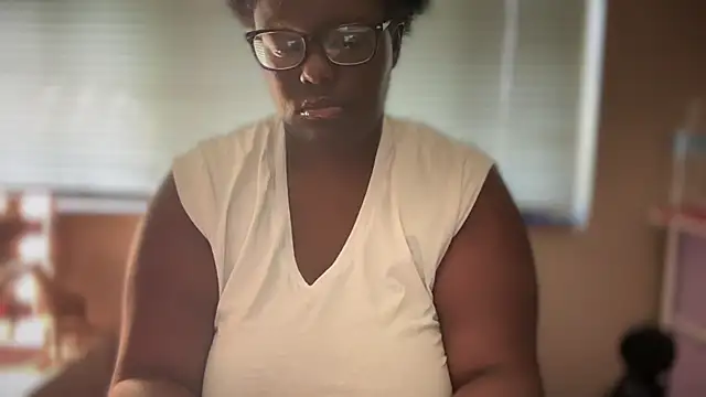 Yagurl  west online show from 10, 3, 2025