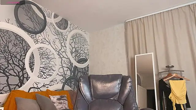 viviann evans online show from 13, 5, 2026