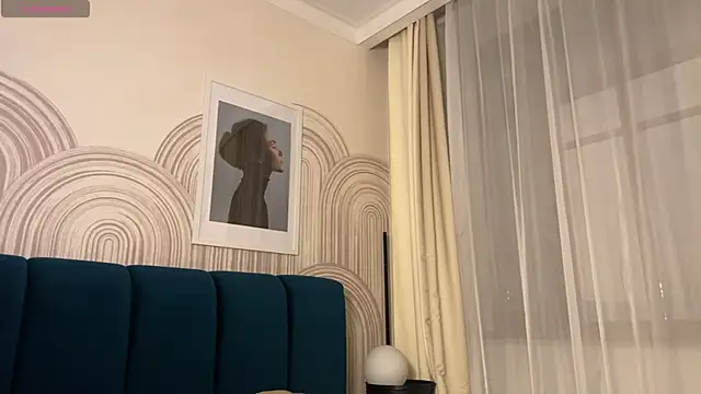 viviann evans online show from 9, 4, 2026