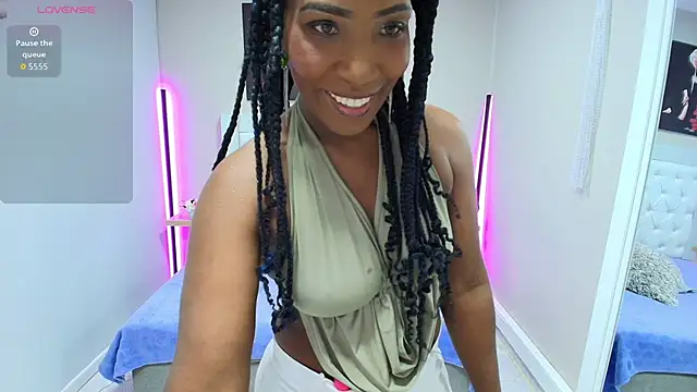 kimmturner online show from 17, 9, 2025