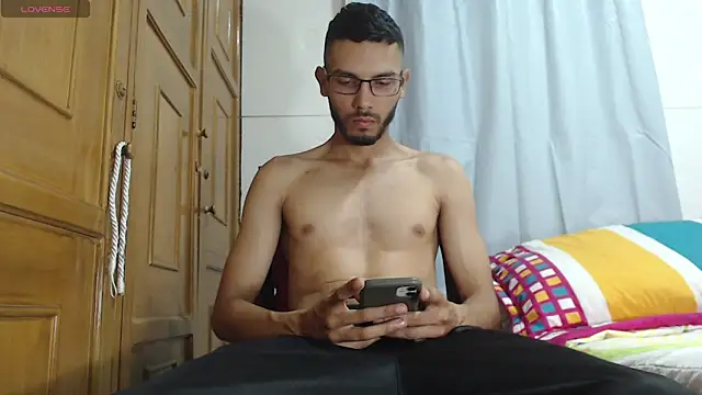 russthiago online show from 9, 5, 2026