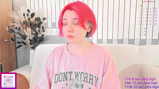   KawaiiYuki   online show from 9, 11, 2025