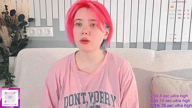   KawaiiYuki   online show from 15, 11, 2025