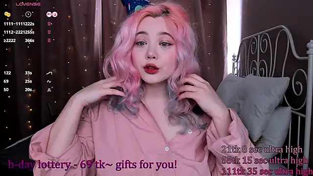   KawaiiYuki   online show from 24, 2, 2025