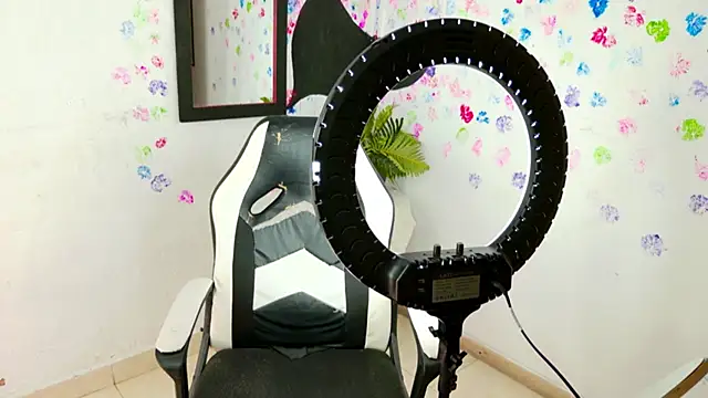 lau sil online show from 28, 9, 2025