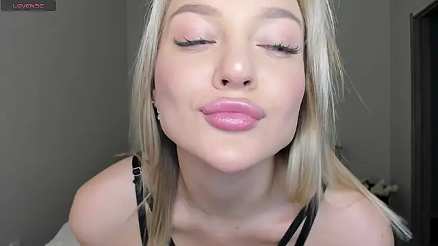 sarahphyllis online show from 26, 11, 2025