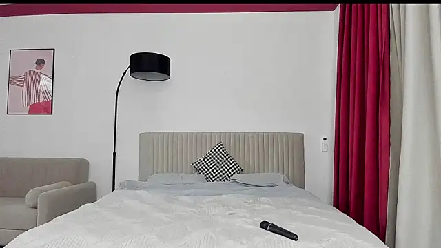 sarahphyllis online show from 2, 10, 2025