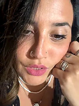 Novababy18 online show from 17, 9, 2025