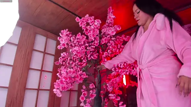 Snapshot of miiss_anna chatting on 13, 4, 2026 miiss anna online show from 13, 4, 2026