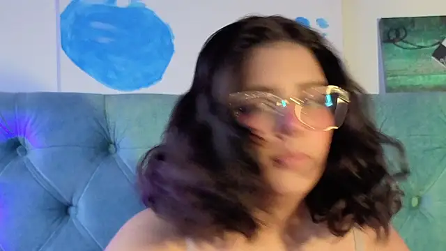 Paola Lyon  online show from 17, 4, 2026