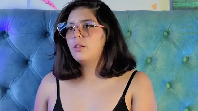 Paola Lyon  online show from 14, 2, 2026