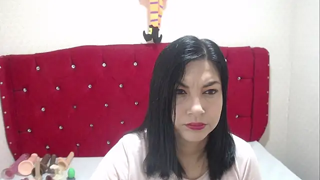 Snapshot of AdaFawxx chatting on 16, 10, 2025 AdaFawxx online show from 16, 10, 2025