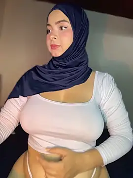 aneesa darzi online show from 15, 4, 2026