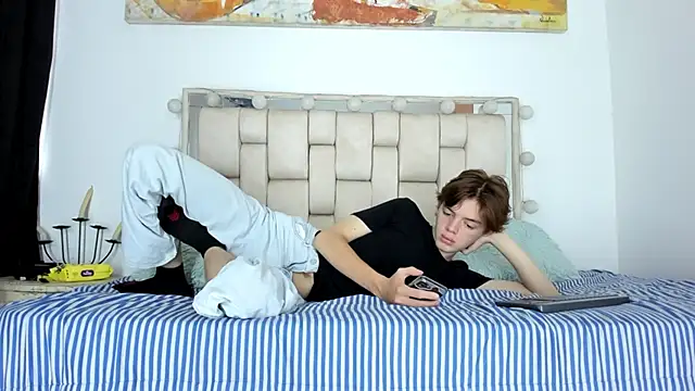 daniel hot03 online show from 20, 12, 2025