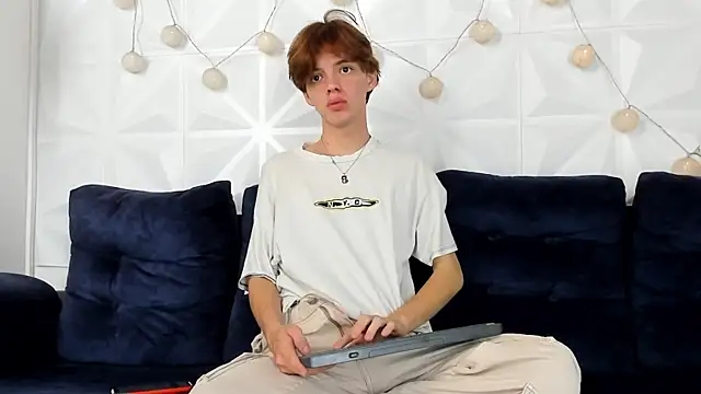 daniel hot03 online show from 27, 2, 2025