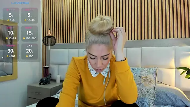 Viktoria Davis online show from 31, 12, 2024