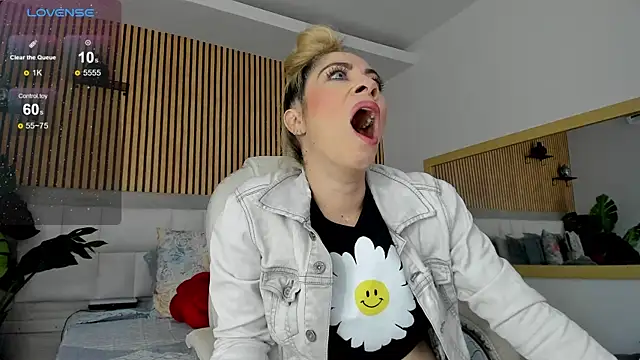 Viktoria Davis online show from 2, 12, 2024