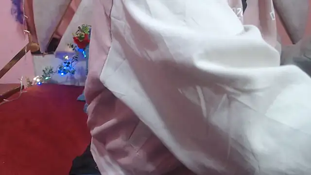 nadescomthxx online show from 17, 10, 2025