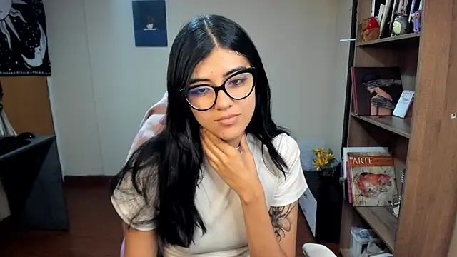 valerie  skyy online show from 26, 2, 2025