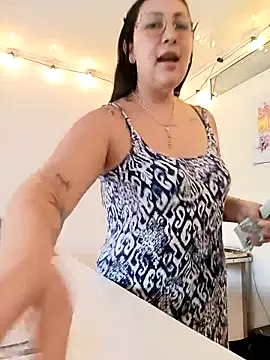 my-kitty online show from 17, 12, 2025