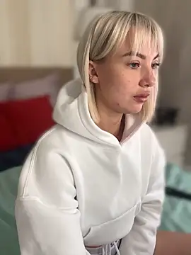 Snapshot of MiaMinx chatting on 31, 10, 2025 MiaMinx online show from 31, 10, 2025