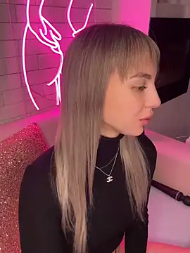 Snapshot of MiaMinx chatting on 27, 12, 2024 MiaMinx online show from 27, 12, 2024