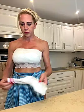 Kate-monroe online show from 1, 10, 2025