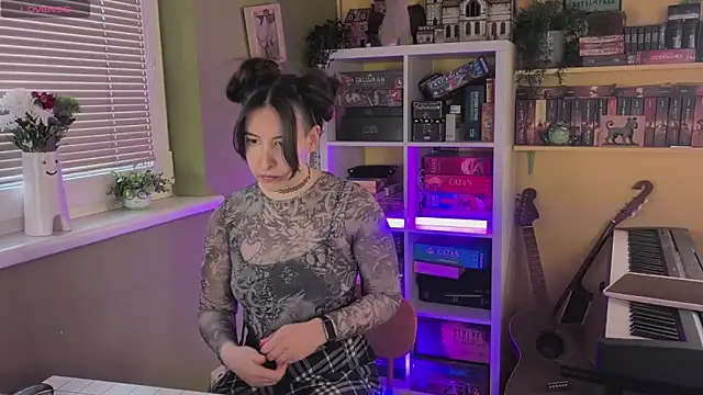 Snapshot of LelianaHazel chatting on 17, 3, 2026 LelianaHazel online show from 17, 3, 2026