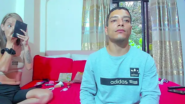 Snapshot of AnderAndMartina chatting on 21, 2, 2025 AnderAndMartina online show from 21, 2, 2025