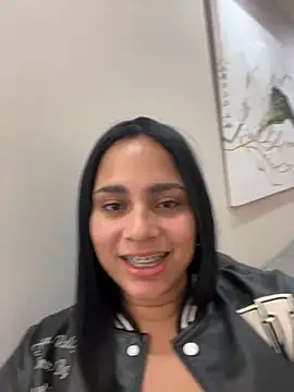 pamela anderson  online show from 31, 12, 2024