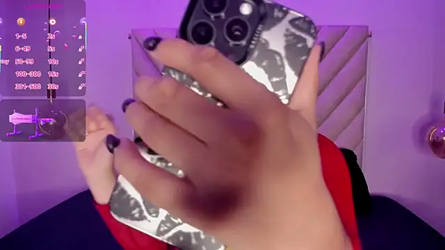 EmmaSwift  online show from 15, 11, 2025