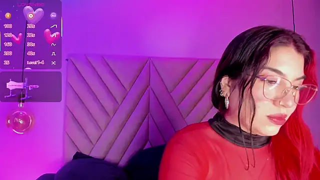 EmmaSwift  online show from 2, 12, 2025