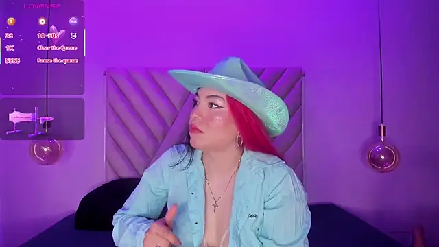 EmmaSwift  online show from 31, 10, 2025