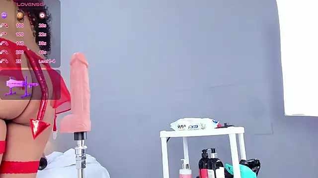 Ashleyy23x online show from 30, 10, 2025