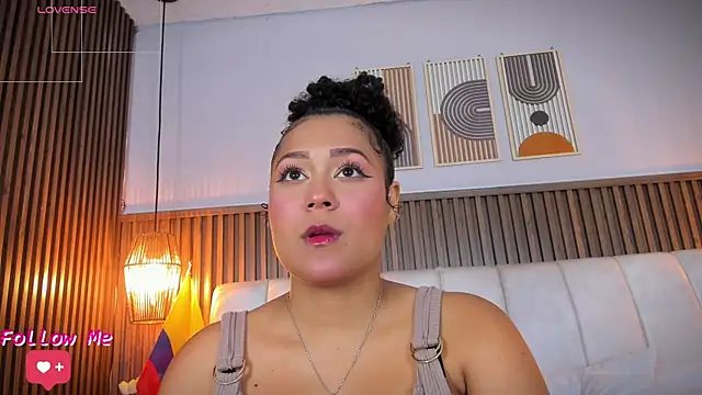 Snapshot of Ashleyy23x chatting on 1, 7, 2026 Ashleyy23x online show from 1, 7, 2026