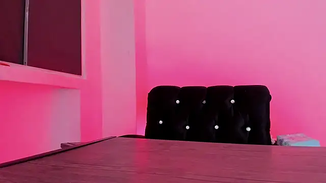 Mialenox online show from 13, 3, 2025